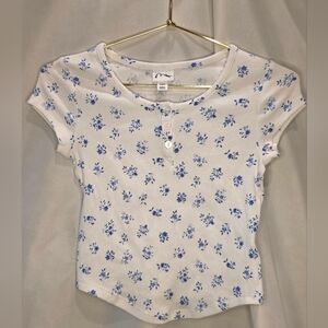 Art Class White and Blue Floral Top